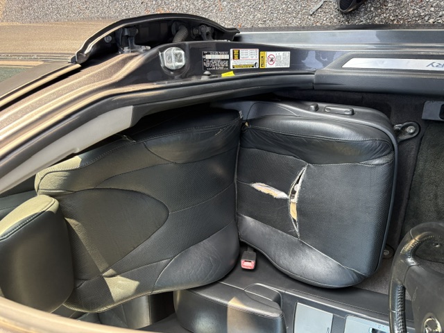 2011 Toyota Camry SE - Photo 6