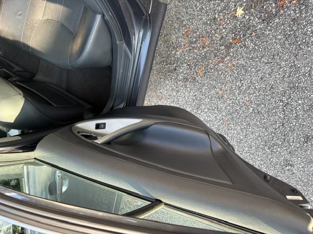 2011 Toyota Camry SE - Photo 8